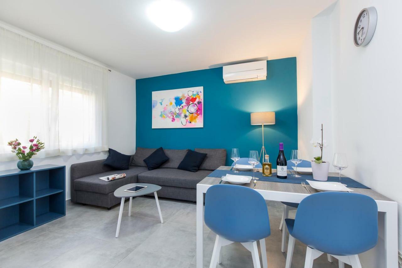 Dora Apartment